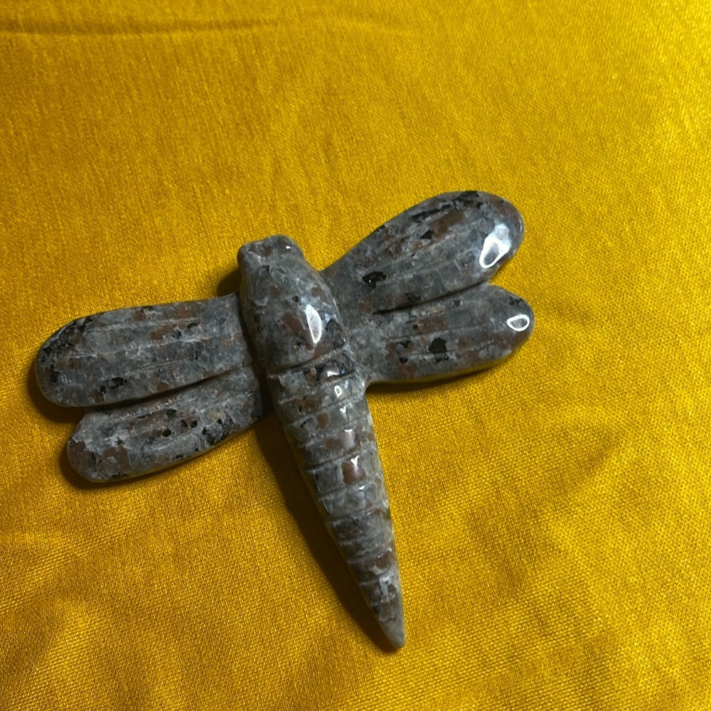 Natural stone Yooperlite Dragonfly carved Figure